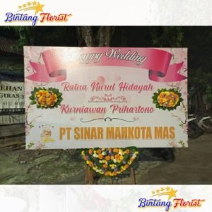 Bunga Papan Happy Wedding Bintang Florist Sidoarjo